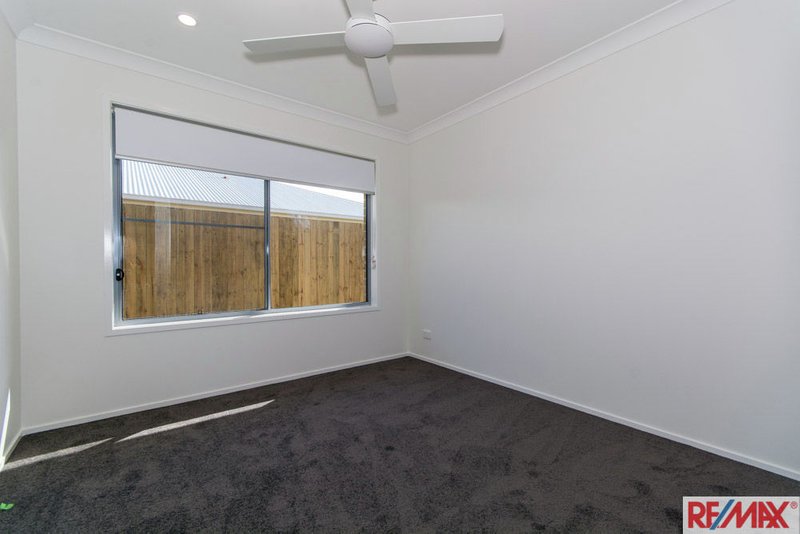 Photo - 32 Emerald Street, Burpengary East QLD 4505 - Image 11