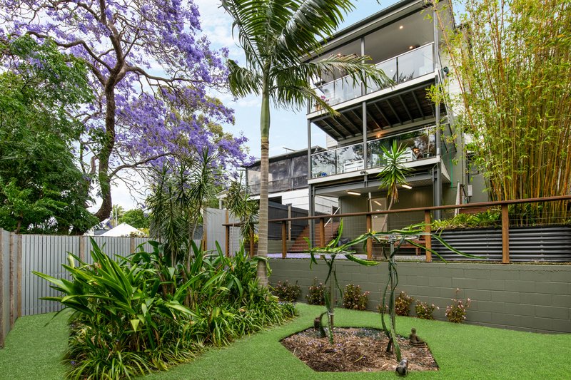 Photo - 32 Enoggera Terrace, Red Hill QLD 4059 - Image 5