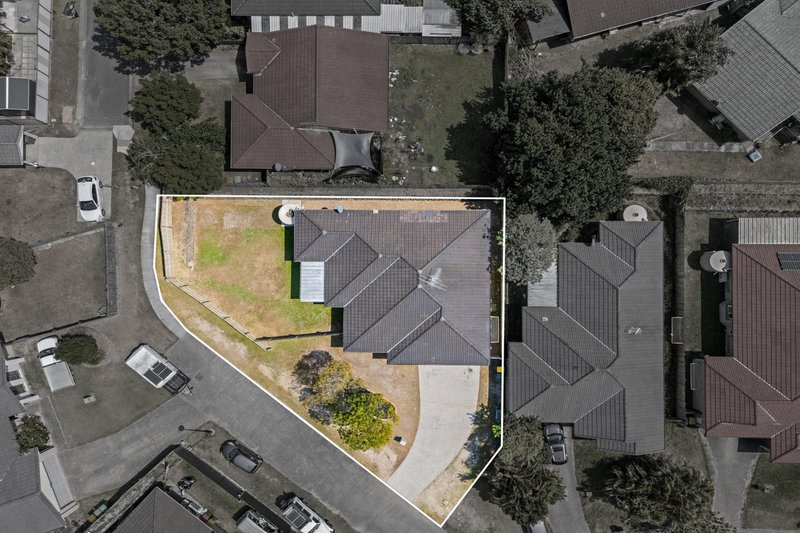 Photo - 32 Ernestine Circuit, Eagleby QLD 4207 - Image 2