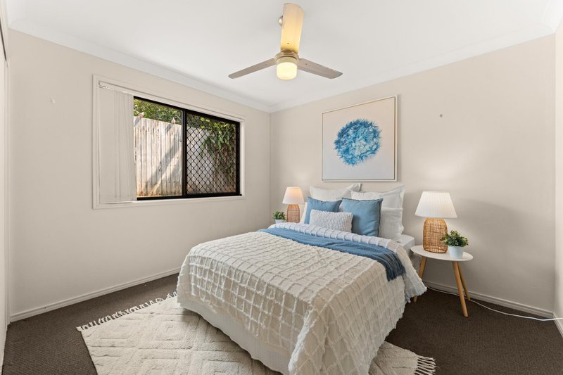 Photo - 32 Ernestine Circuit, Eagleby QLD 4207 - Image 19