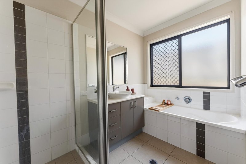 Photo - 32 Ernestine Circuit, Eagleby QLD 4207 - Image 20
