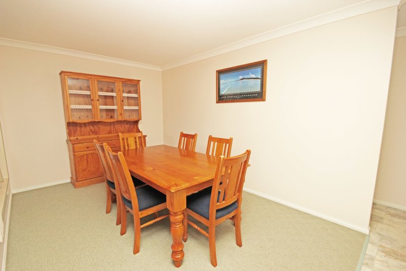 Photo - 32 Fiona Crescent, Lake Cathie NSW 2445 - Image 7