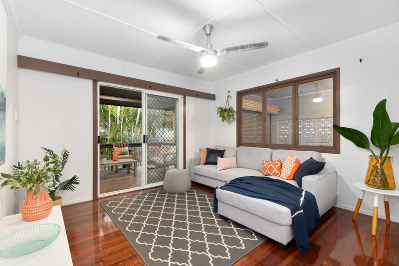 Photo - 32 Fitzroy Street, Cranbrook QLD 4814 - Image 3