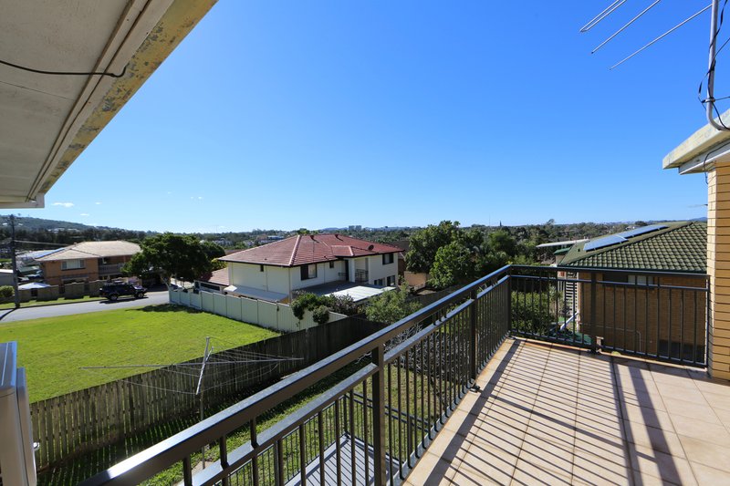 Photo - 32 Fleetwood Street, Macgregor QLD 4109 - Image 16