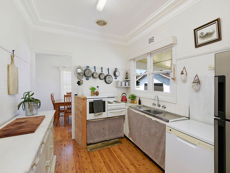 Photo - 32 Forbes Street, Swansea NSW 2281 - Image 3