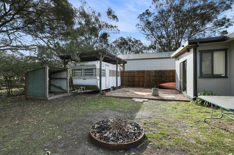 Photo - 32 Fourth Avenue, Raymond Island VIC 3880 - Image 13