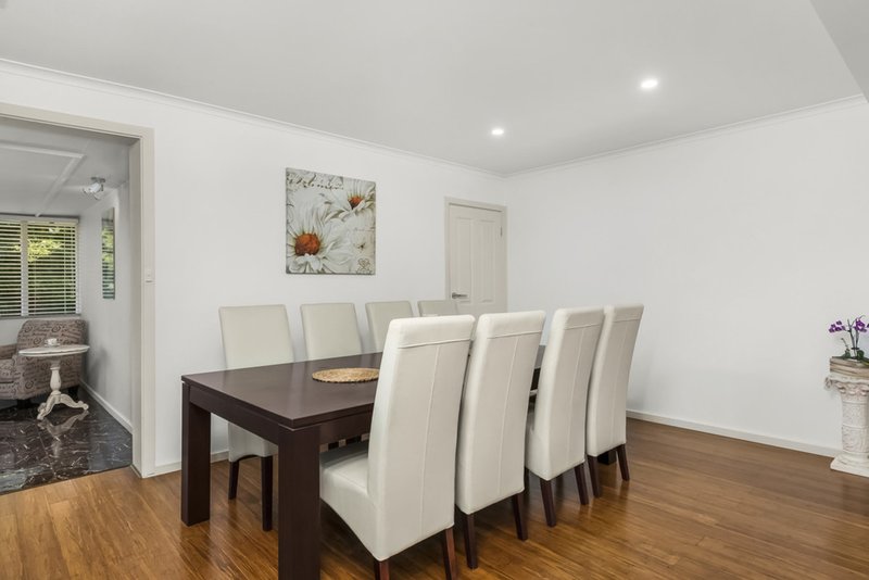 Photo - 32 Francesco Drive, Dandenong North VIC 3175 - Image 6