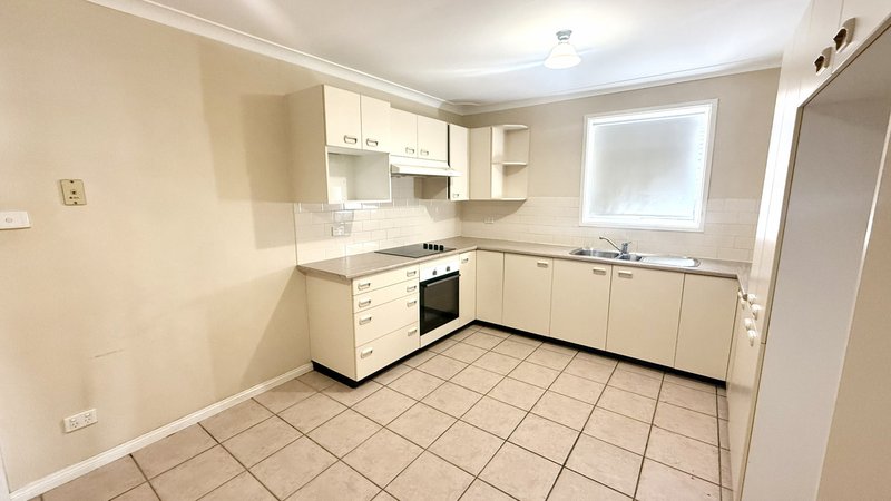 Photo - 32 Fraser Street, Constitution Hill NSW 2145 - Image 2