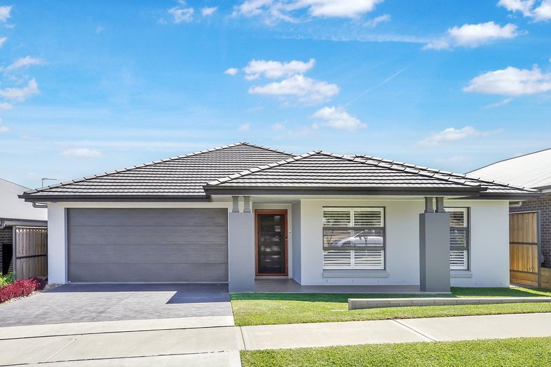 32 Frontier Street, Glenmore Park NSW 2745