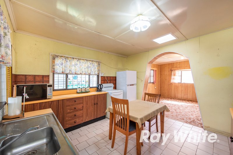 Photo - 32 Garfield Road, Logan Central QLD 4114 - Image 4