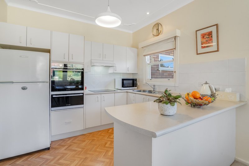 Photo - 32 George Street, East Gosford NSW 2250 - Image 5