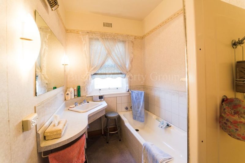 Photo - 32 George Town Road, Newnham TAS 7248 - Image 15