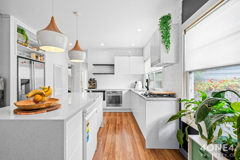 Photo - 32 Gepp Parade, Derwent Park TAS 7009 - Image 4