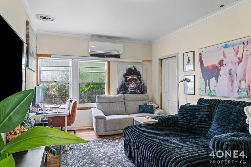 Photo - 32 Gepp Parade, Derwent Park TAS 7009 - Image 8