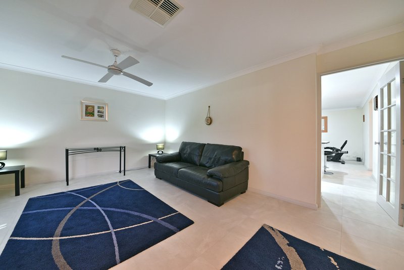 Photo - 32 Gidgi Way, Wanneroo WA 6065 - Image 4