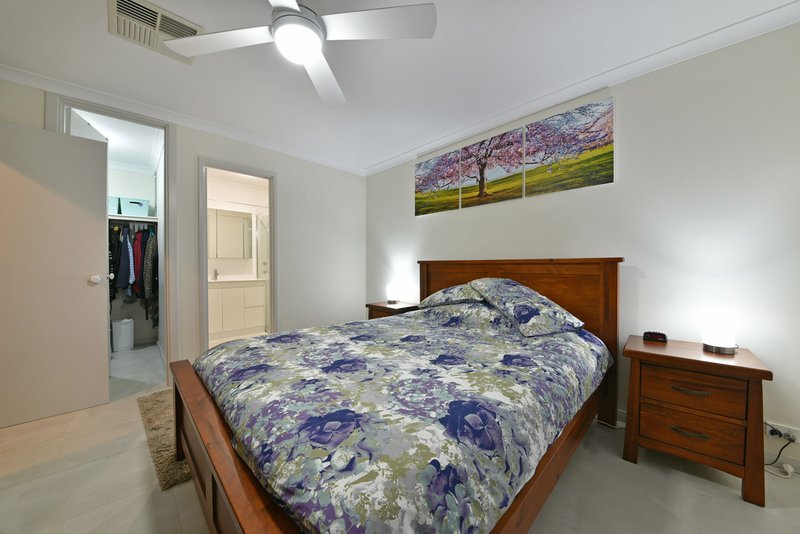 Photo - 32 Gidgi Way, Wanneroo WA 6065 - Image 8