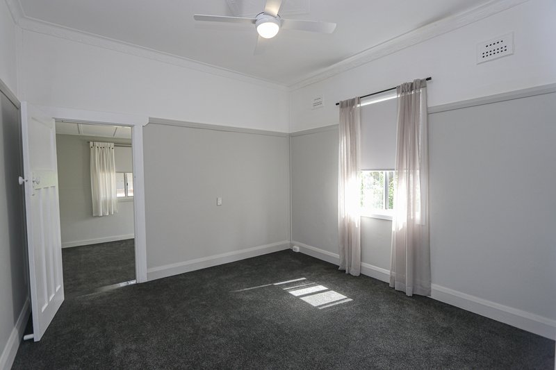 Photo - 32 Gladstone Street, West Wyalong NSW 2671 - Image 13