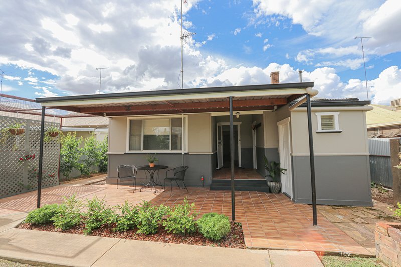 Photo - 32 Gladstone Street, West Wyalong NSW 2671 - Image 20