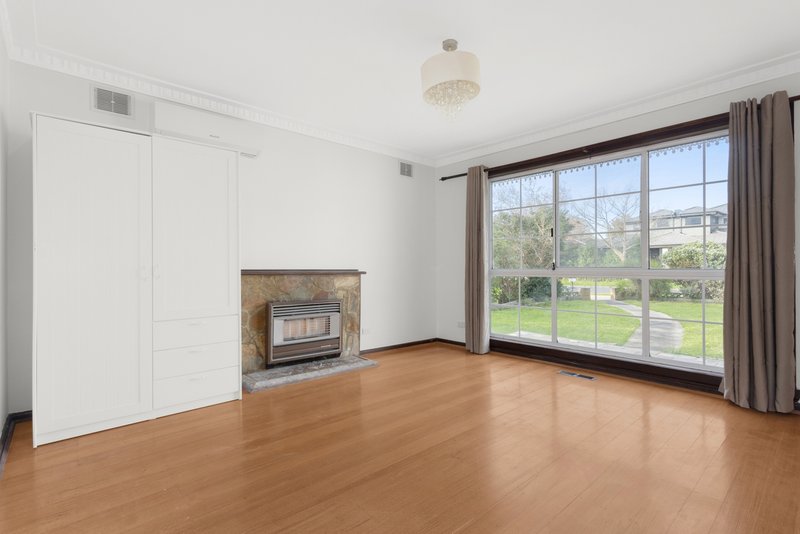 Photo - 32 Gladwyn Avenue, Bentleigh East VIC 3165 - Image 4