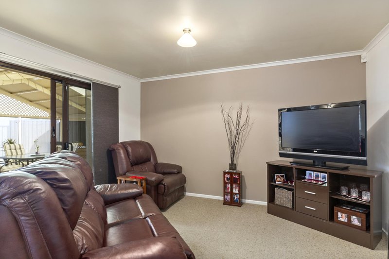 Photo - 32 Glenthorn Crescent, O'Halloran Hill SA 5158 - Image 6