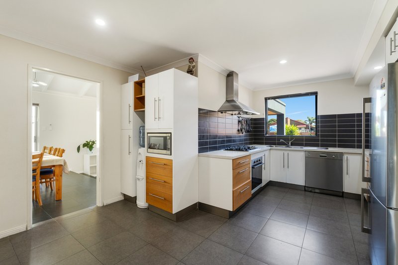 Photo - 32 Glenunga Way, Craigie WA 6025 - Image 17