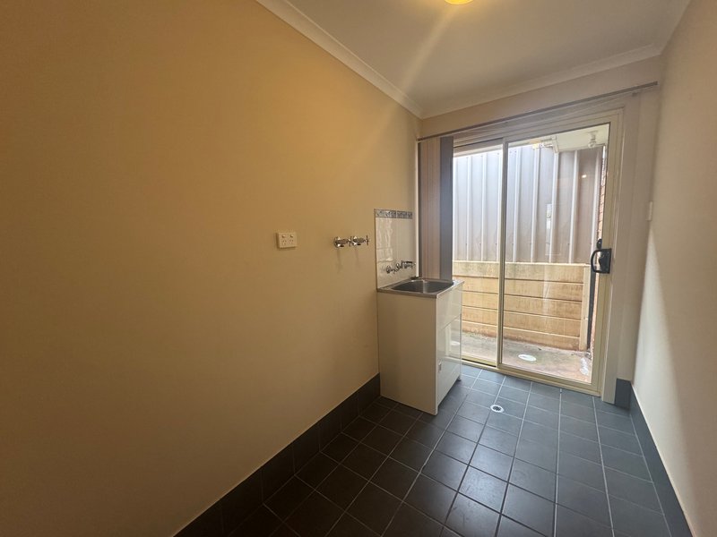 Photo - 32 Gloucester Drive, Craigmore SA 5114 - Image 14