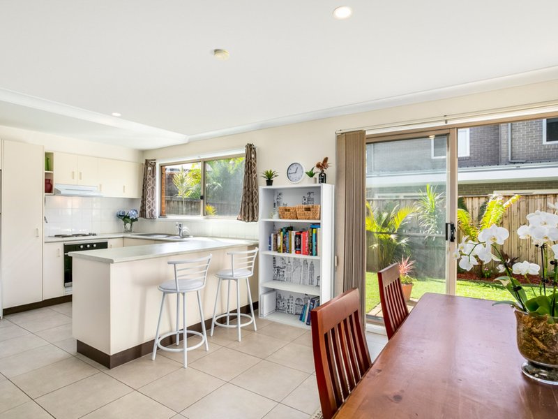 Photo - 3/2 Golf Avenue, Mona Vale NSW 2103 - Image 2