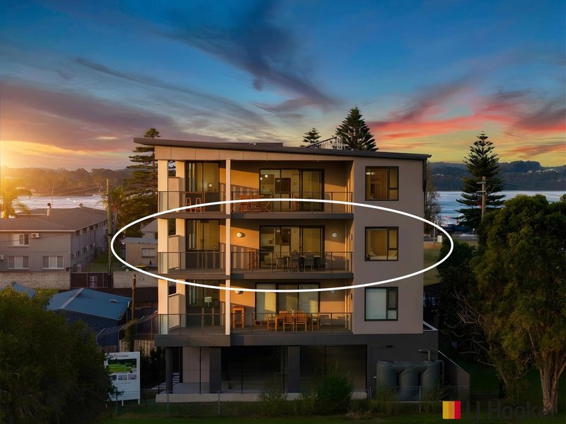 Photo - 3/2 Golf Links Drive, Batemans Bay NSW 2536 - Image 3