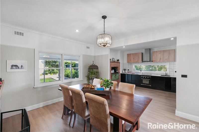 Photo - 32 Goode Street, Gisborne VIC 3437 - Image 11
