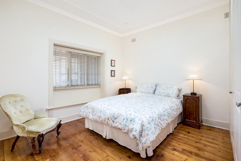 Photo - 32 Gould Street, North Bondi NSW 2026 - Image 4