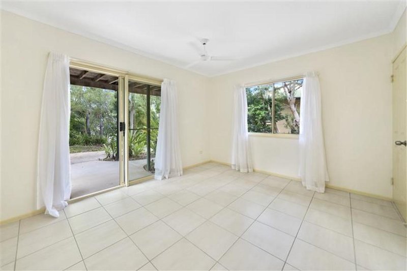 Photo - 32 Grace Avenue, Cannonvale QLD 4802 - Image 10