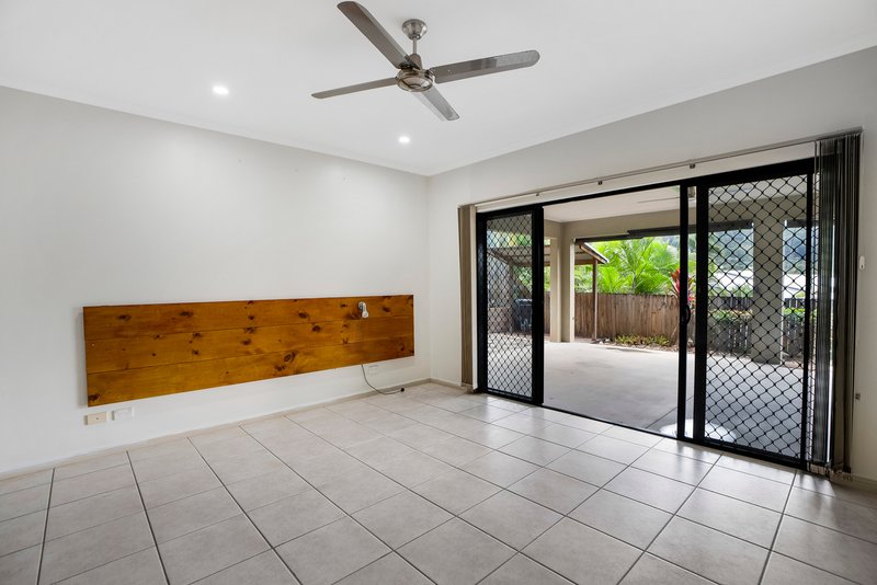 Photo - 32 Greendale Close, Brinsmead QLD 4870 - Image 15