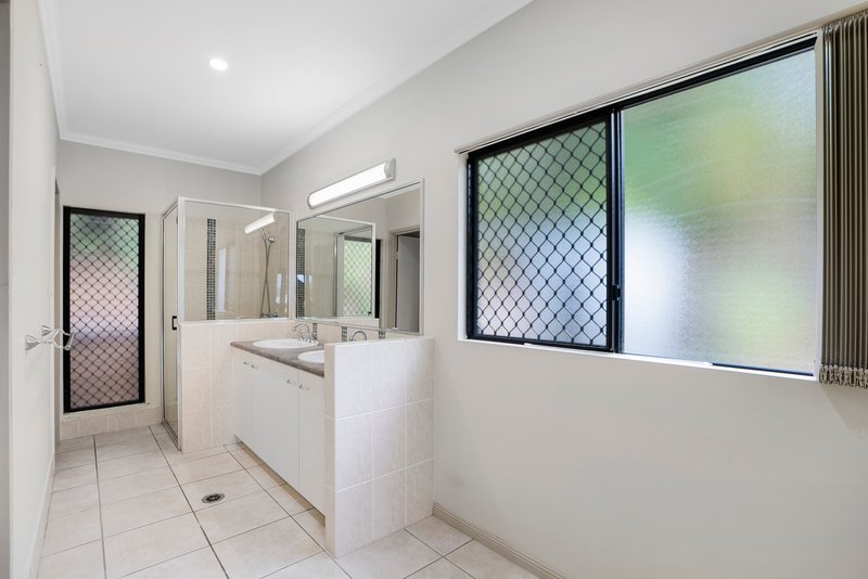 Photo - 32 Greendale Close, Brinsmead QLD 4870 - Image 18