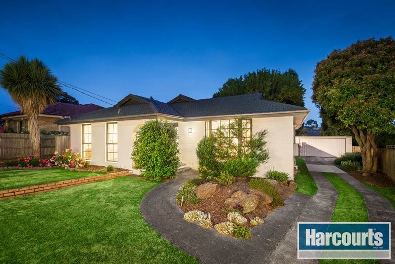 32 Greenock Crescent, Wantirna VIC 3152