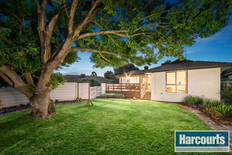 Photo - 32 Greenock Crescent, Wantirna VIC 3152 - Image 12