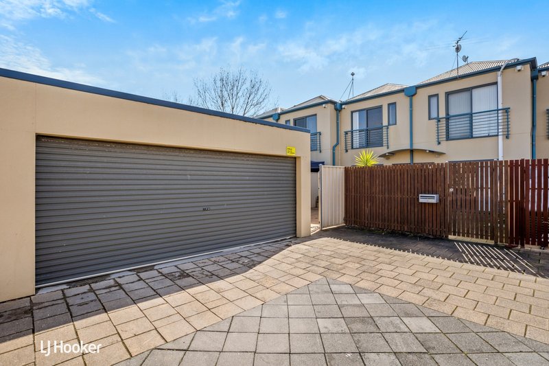 3/2 Greentree Place, Mawson Lakes SA 5095