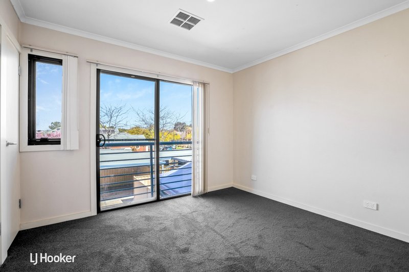 Photo - 3/2 Greentree Place, Mawson Lakes SA 5095 - Image 11