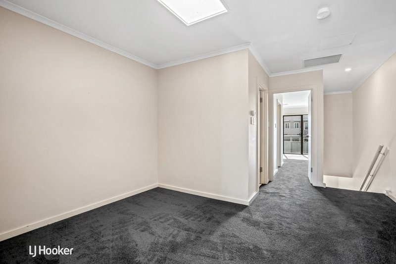 Photo - 3/2 Greentree Place, Mawson Lakes SA 5095 - Image 12