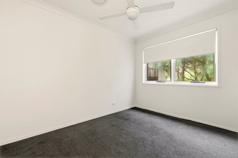 Photo - 32 Grevillea Place, Bridgeman Downs QLD 4035 - Image 8