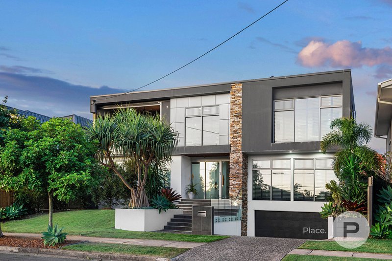 32 Gristock Street, Coorparoo QLD 4151