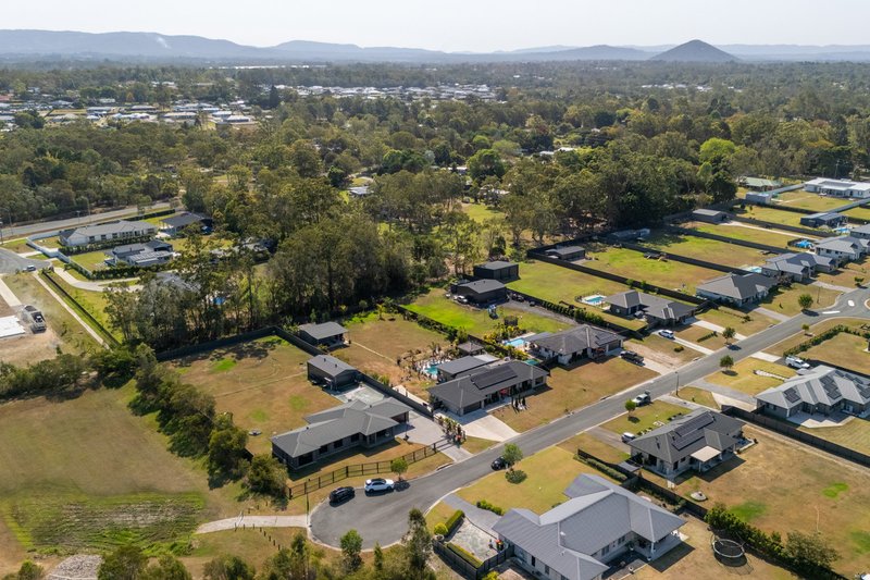Photo - 32 Halcot Court, Caboolture QLD 4510 - Image 16
