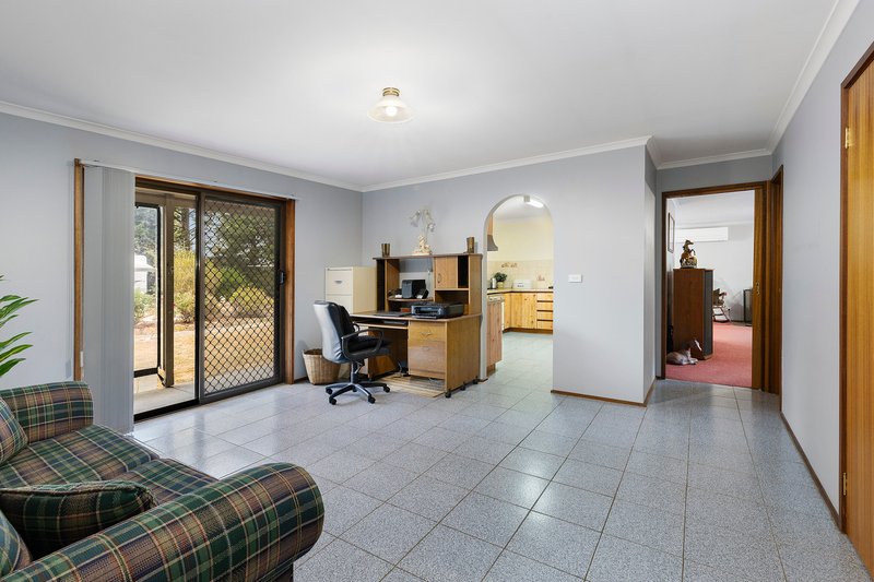 Photo - 32 Haleys Road, Ross Creek VIC 3351 - Image 5