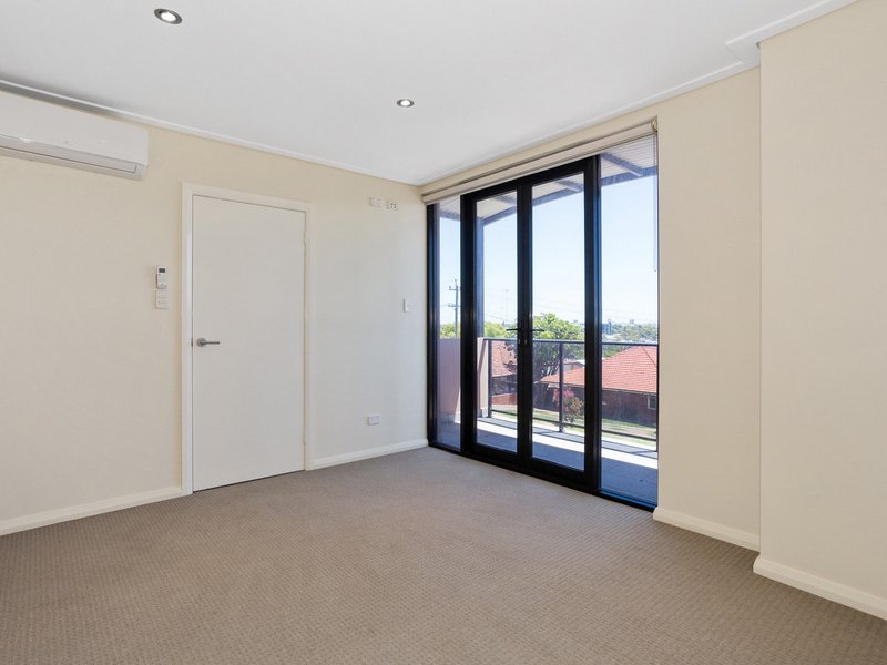 Photo - 32 Hampton Street, Burswood WA 6100 - Image 18