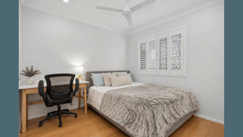 Photo - 32 Heather Avenue, Rasmussen QLD 4815 - Image 6