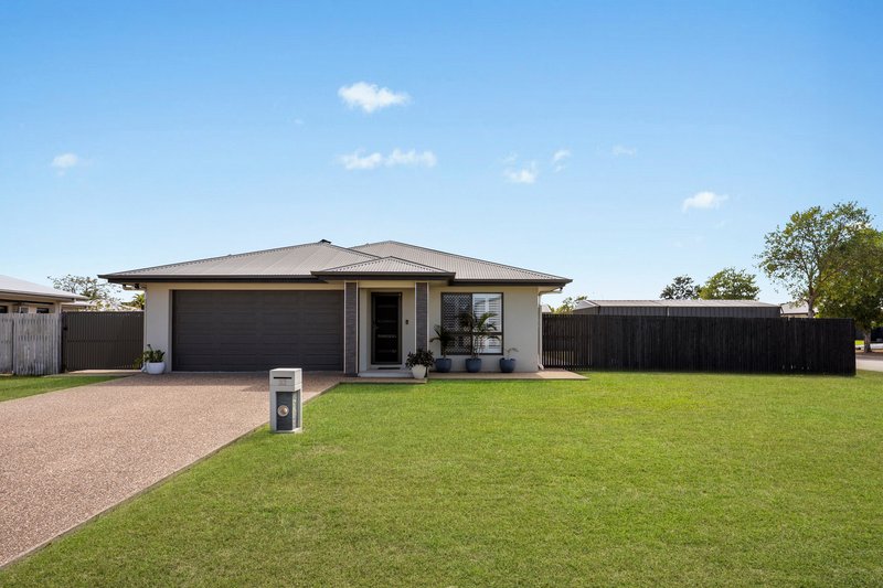 Photo - 32 Heather Avenue, Rasmussen QLD 4815 - Image 1