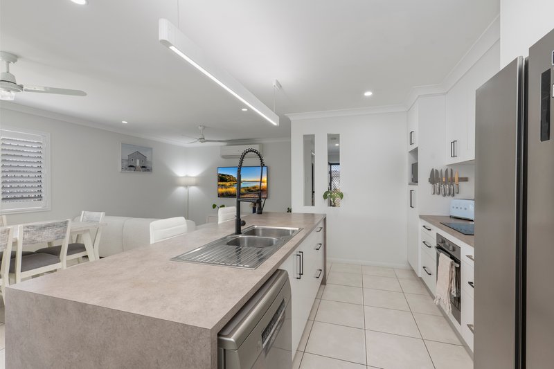 Photo - 32 Heather Avenue, Rasmussen QLD 4815 - Image 3
