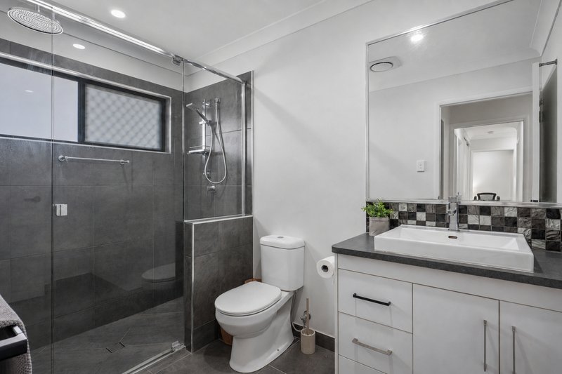 Photo - 32 Heather Avenue, Rasmussen QLD 4815 - Image 8
