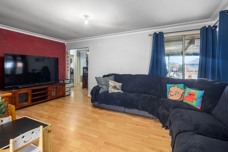 Photo - 32 Heather Avenue, Thomastown VIC 3074 - Image 3