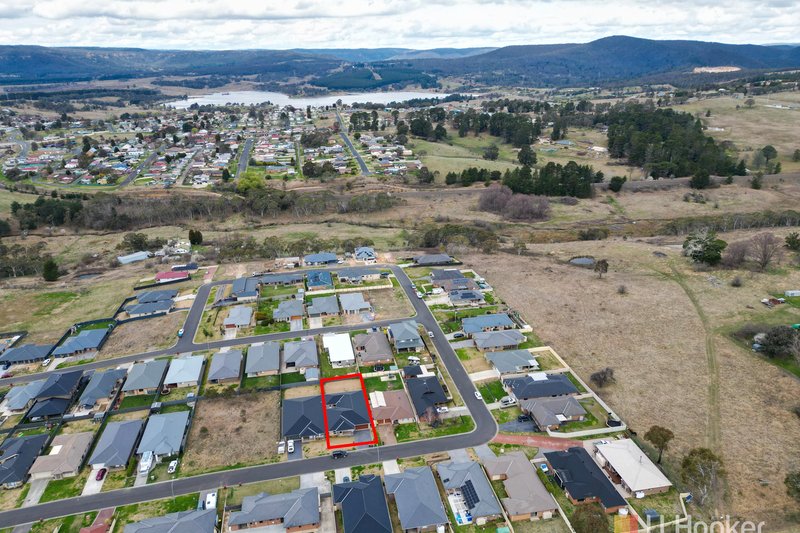 Photo - 32 Henning Crescent, Wallerawang NSW 2845 - Image 7