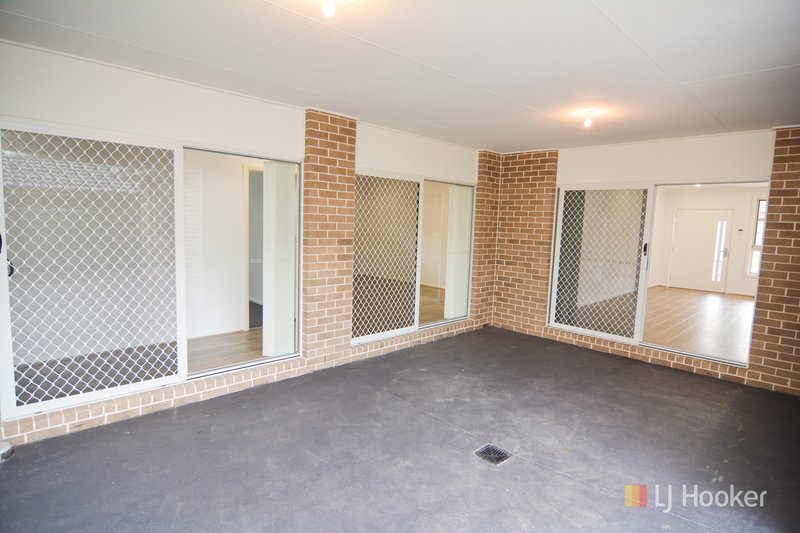 Photo - 32 Henning Crescent, Wallerawang NSW 2845 - Image 9